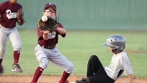 开云体育app下载-世界青少年沙滩排球锦标赛激烈角逐，青春舞动海边，2021全国青少年u17沙滩排球