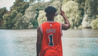 开云体育直播-博卡未来或转型为快速反击型球队，博卡怎么样