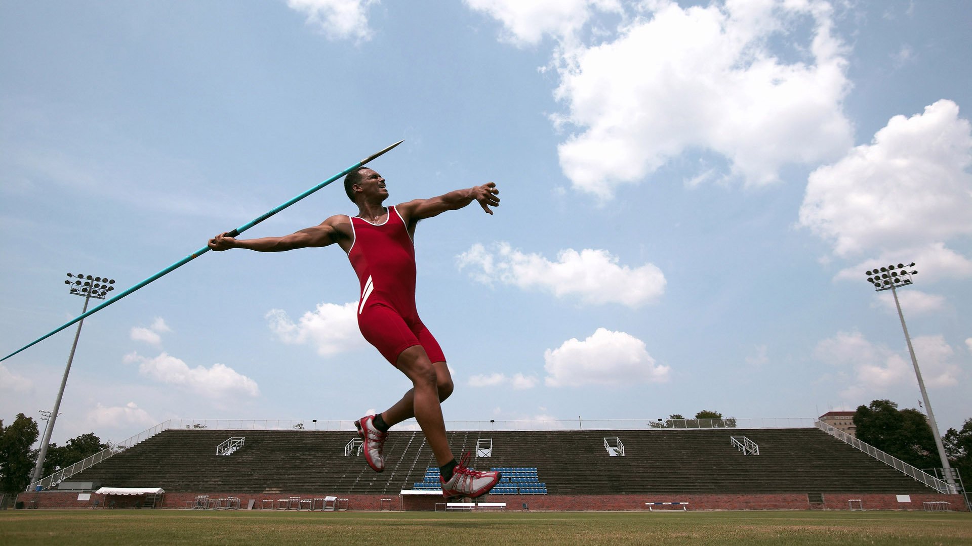 广东队继续推进战术多样化提升临场应变能力，广东队战术讲解